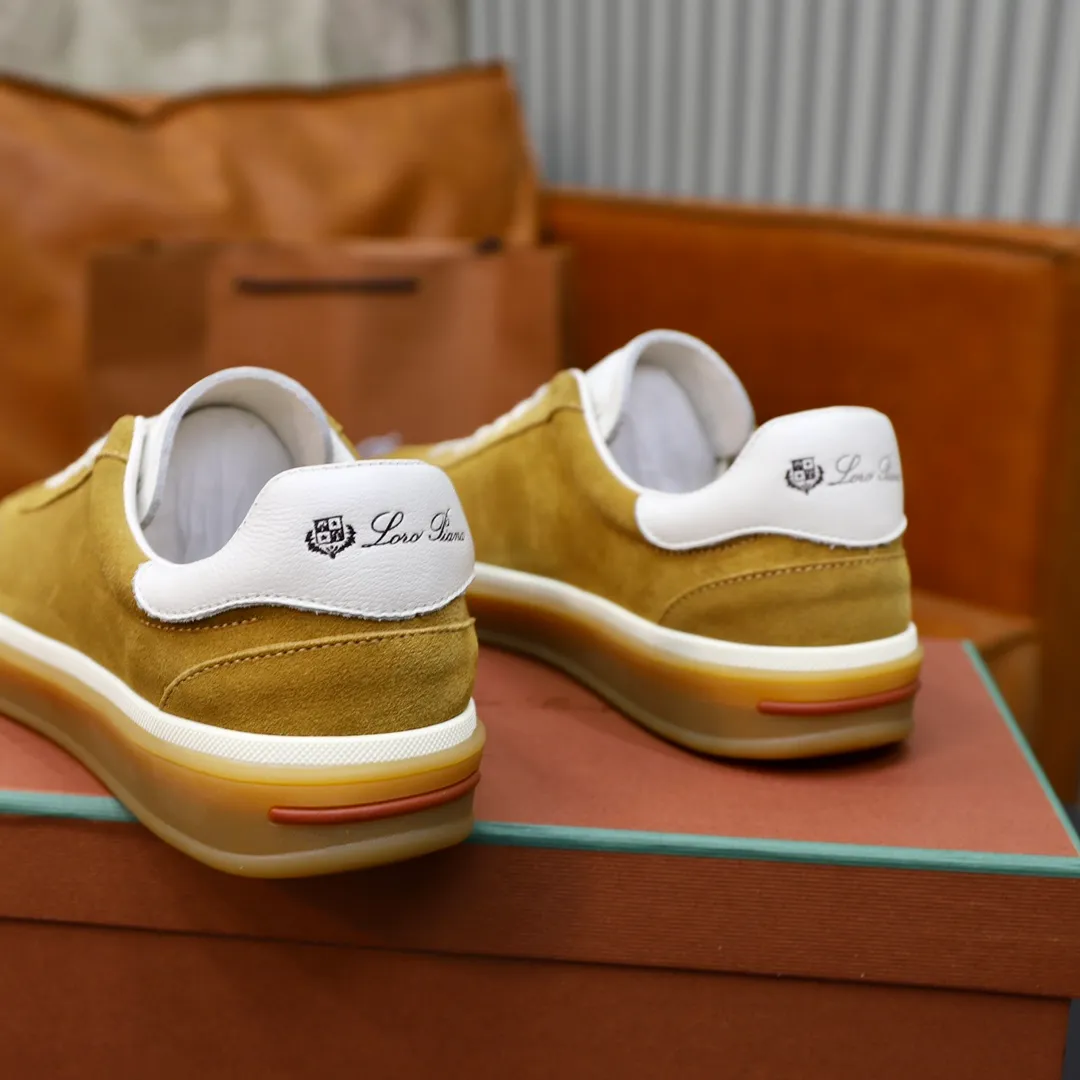 Men's Men's Shoes💰540💰••New Products•• LoroPian*_Noyo-Pianya New men's casual moral training sneakers, LP lace-up casual shoes!  Made of original imported soft cowhide and suede fabric, it highlights the sporty style. The heel is decorated with logo embossing and the original molding. The raw rubber translucent sole combined with the color welt adds a sense of modernity to the shoe. The shoe is overall refreshing and easy to match with style. It has a full cowhide lining for the feet. The original box packaging at the counter comes with wooden balls and a dust bag! Size: 38-44 (.45 customized)